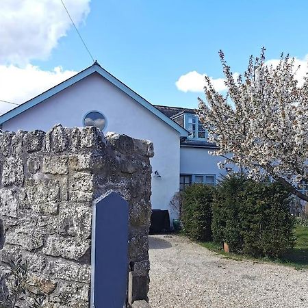 Lovely 2 Bed Annexe Near 솔즈베리 외부 사진
