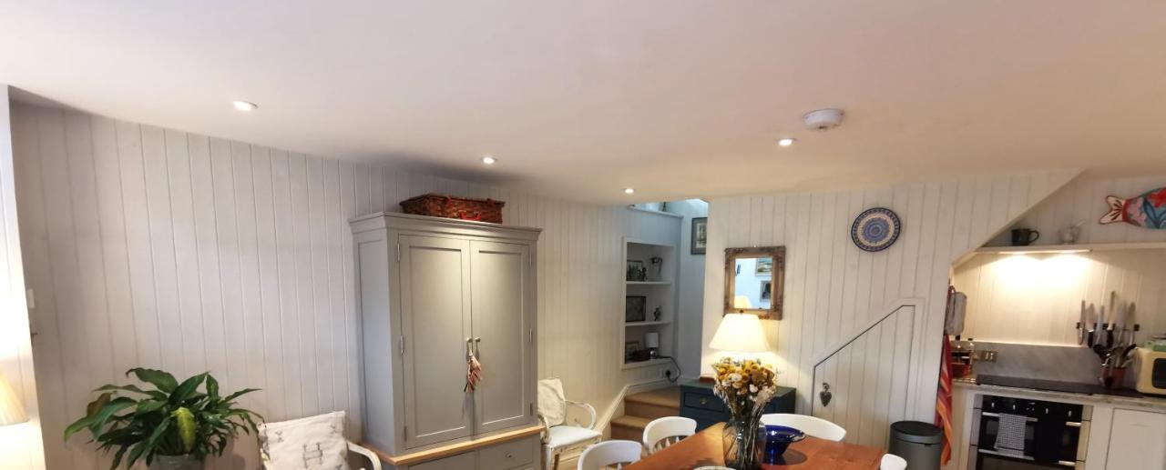 Lovely 2 Bed Annexe Near 솔즈베리 외부 사진