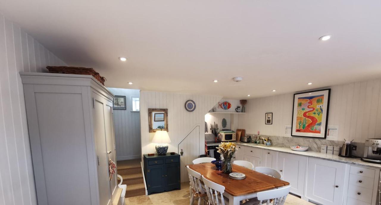 Lovely 2 Bed Annexe Near 솔즈베리 외부 사진