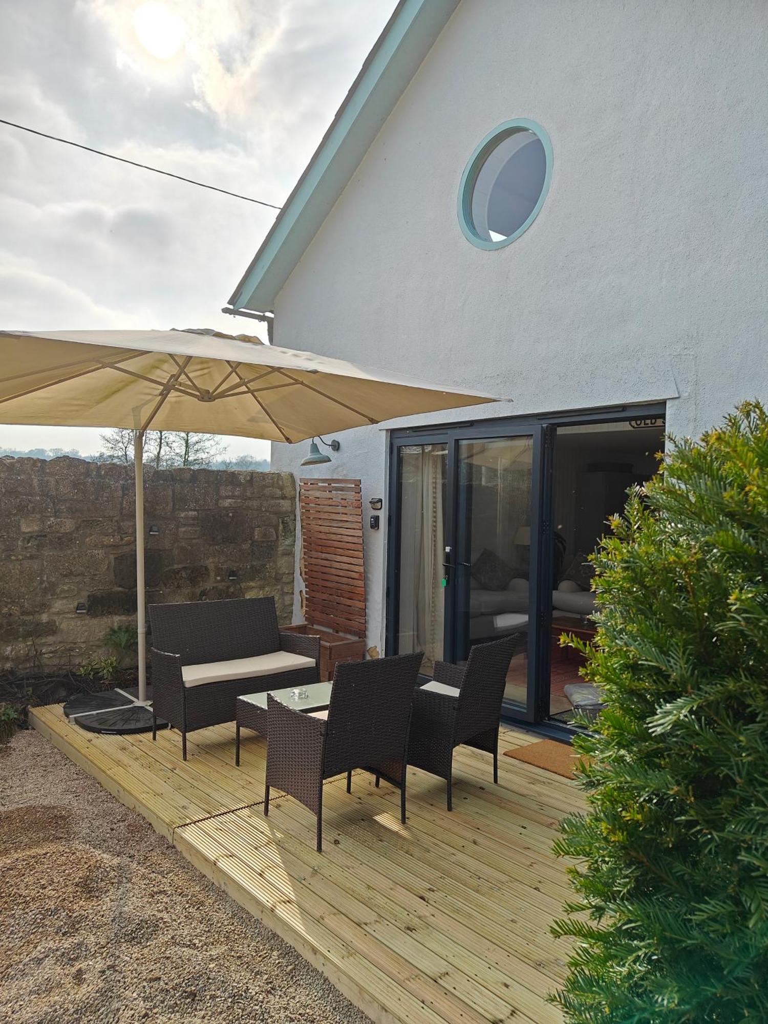 Lovely 2 Bed Annexe Near 솔즈베리 외부 사진